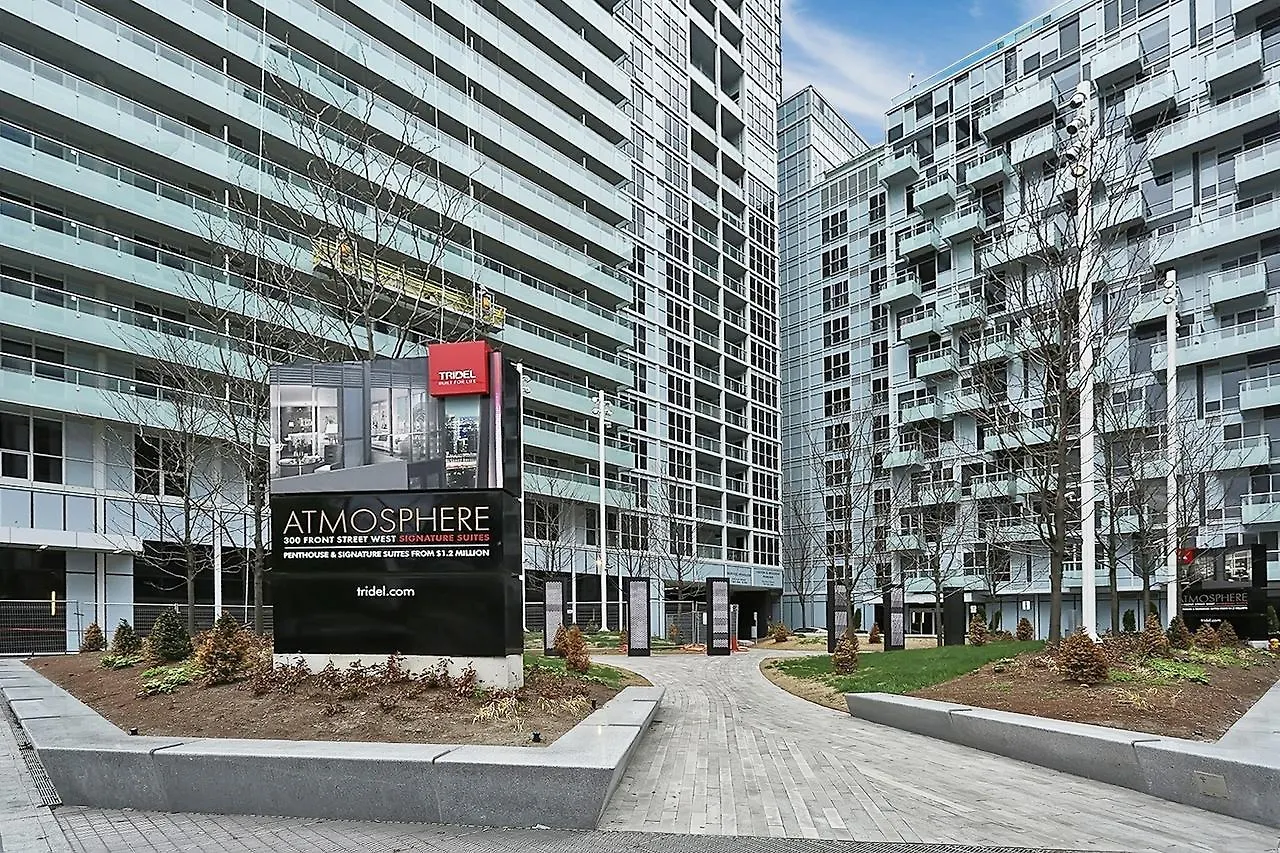 Napa Furnished Suites Entertainment District Canada